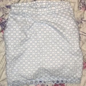 Carven Sz 2 eyelet lace pencil skirt